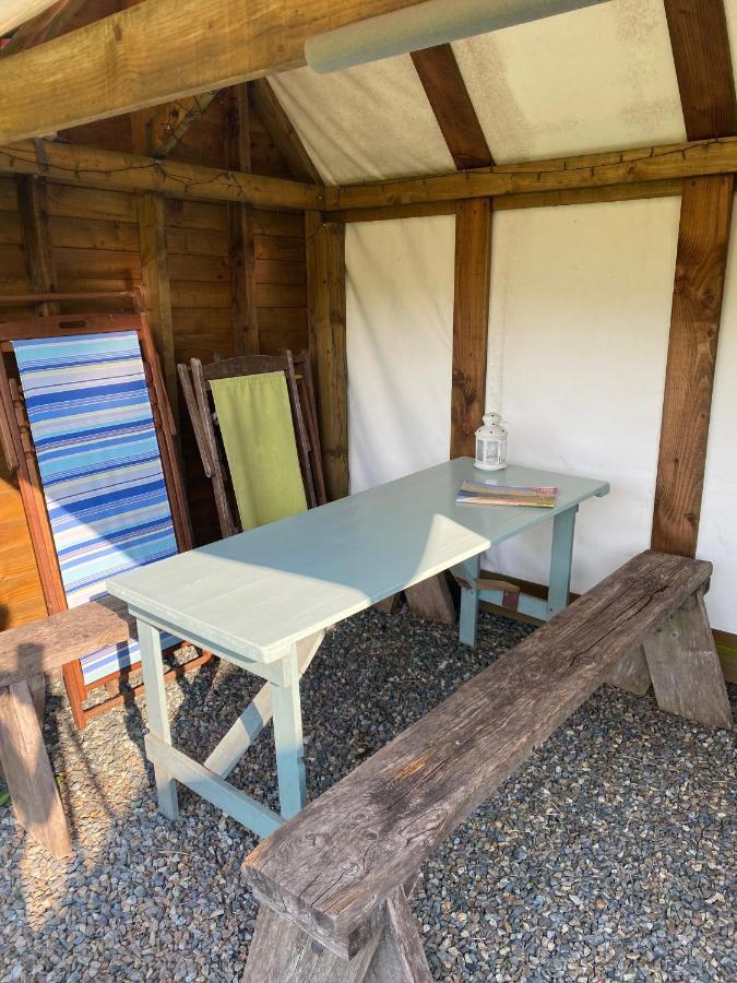 Mill Haven Place Glamping-Yurt 1 Talbenny Dış mekan fotoğraf